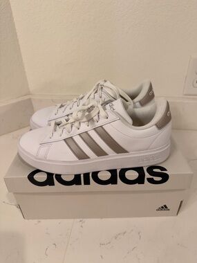 adidas Grand Court 2.0 Womens Shoes